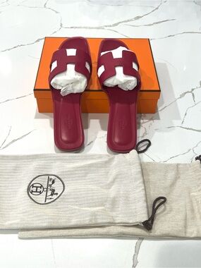 NWT HERMES ORAN SANDAL